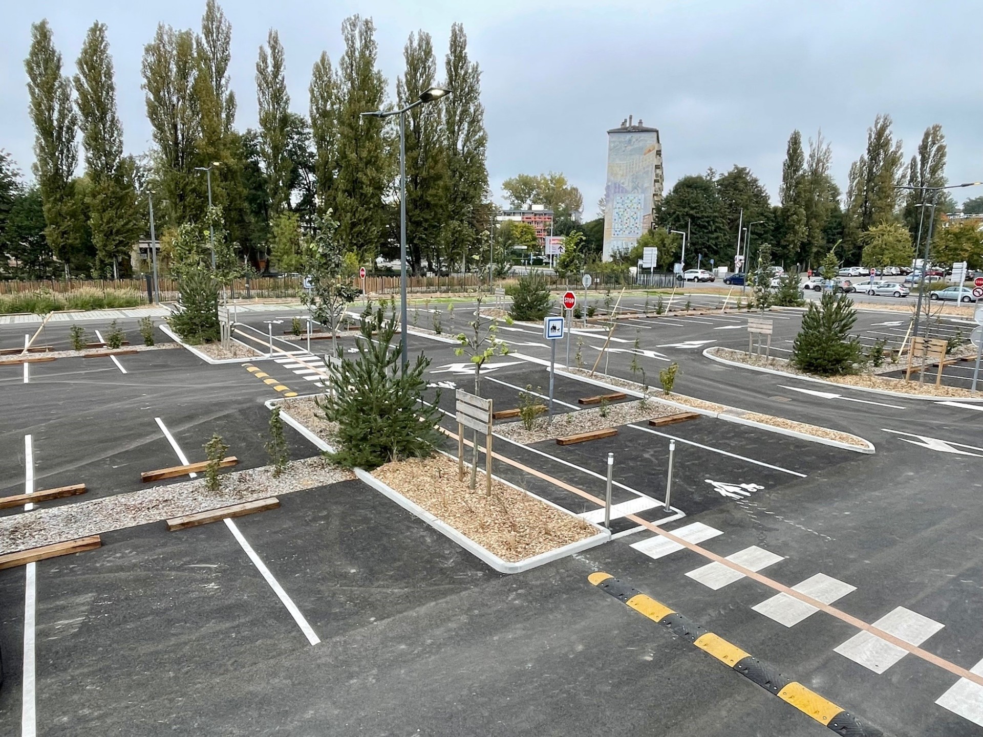 09de6aabe012245fb2d2e91f657c792988f7568d